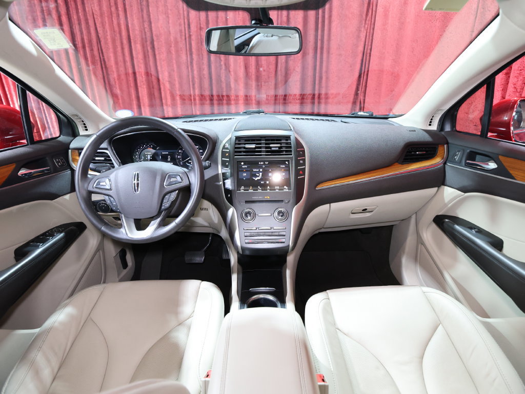 Used 2019 Lincoln MKC Select w/ Select Plus Package FWD image 14
