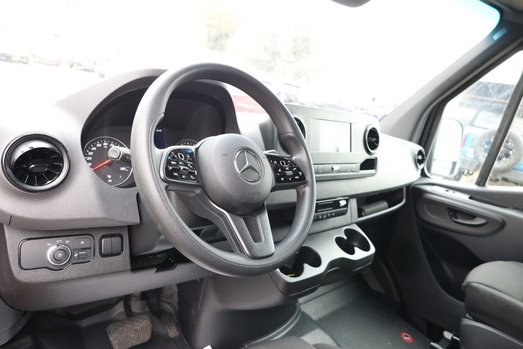 Used 2024 Mercedes-Benz Sprinter 2500 w/ Acoustic Package image 11
