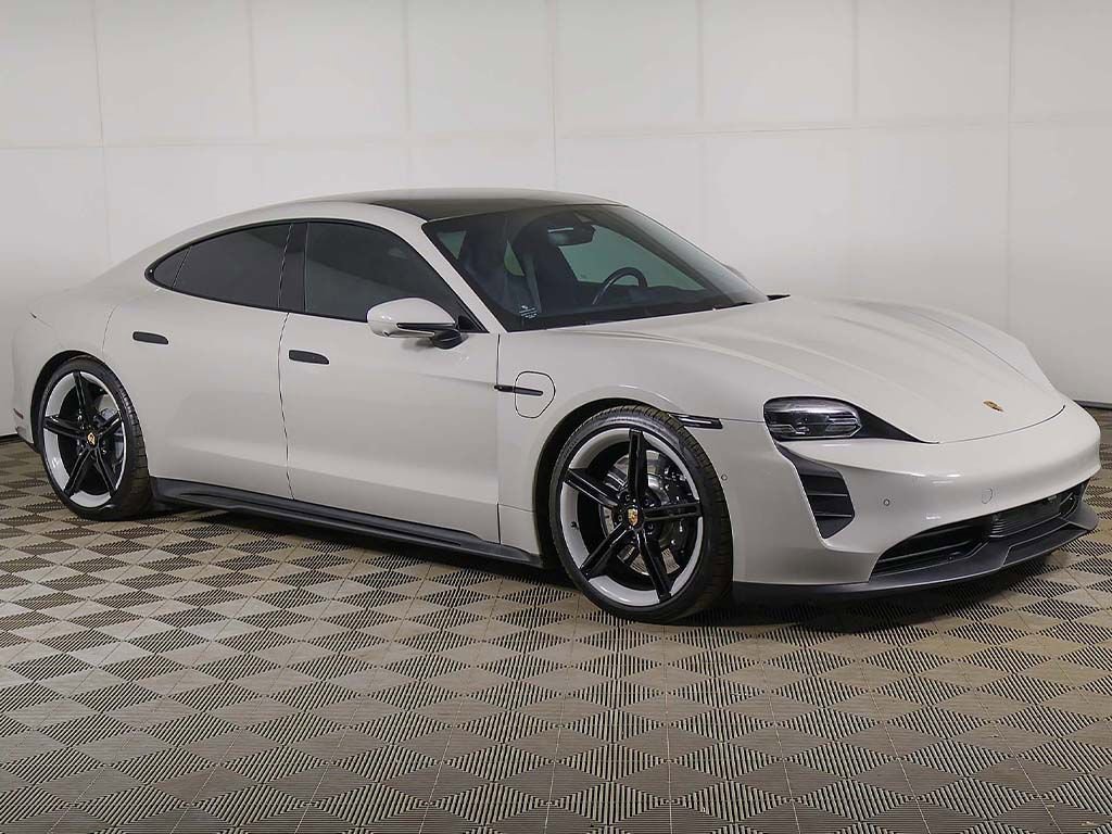 Used 2023 Porsche Taycan GTS image 2