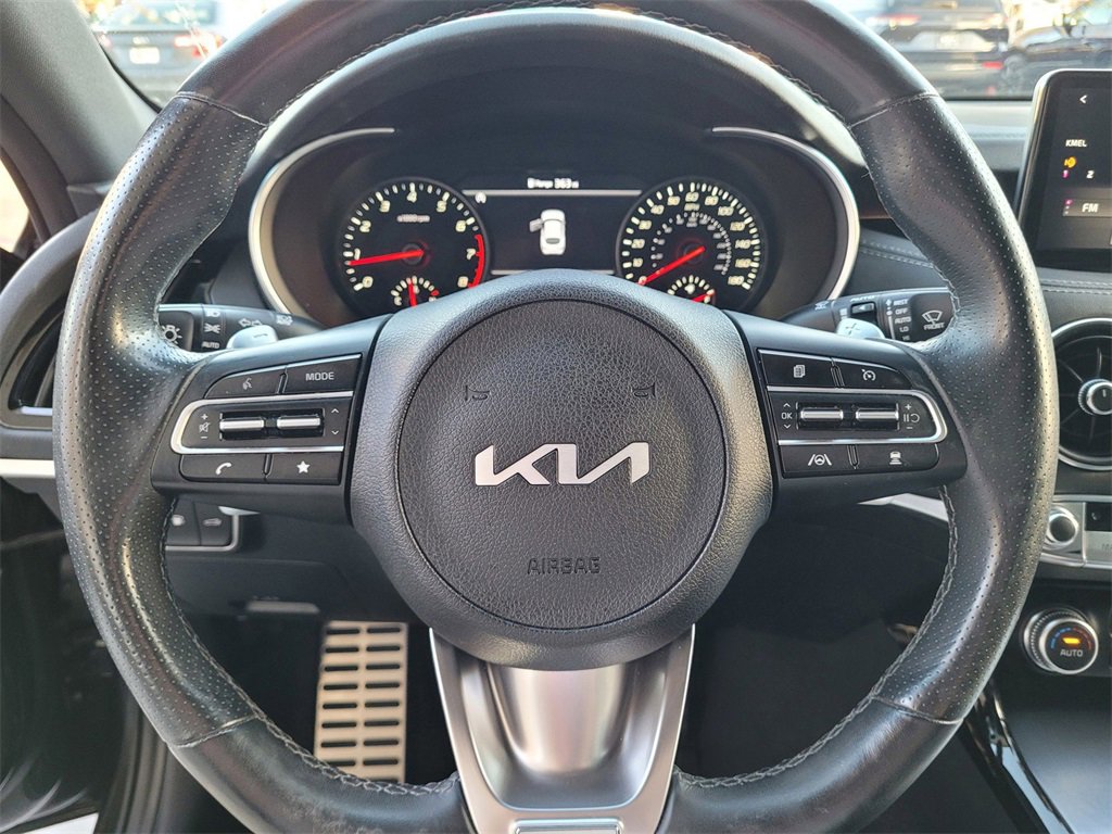 Used 2022 Kia Stinger GT2 image 21