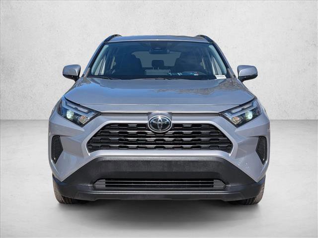 Used 2022 Toyota RAV4 XLE image 2