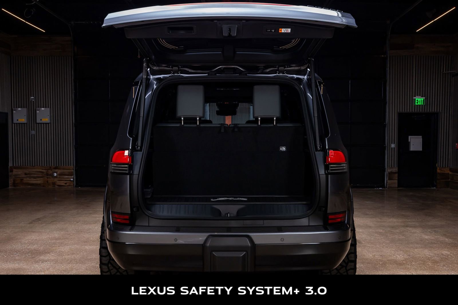 Used 2025 Lexus GX 550 image 9