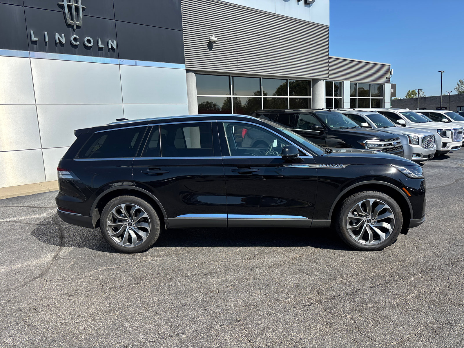 New 2025 Lincoln Aviator Reserve w/ Illumination Package image 8