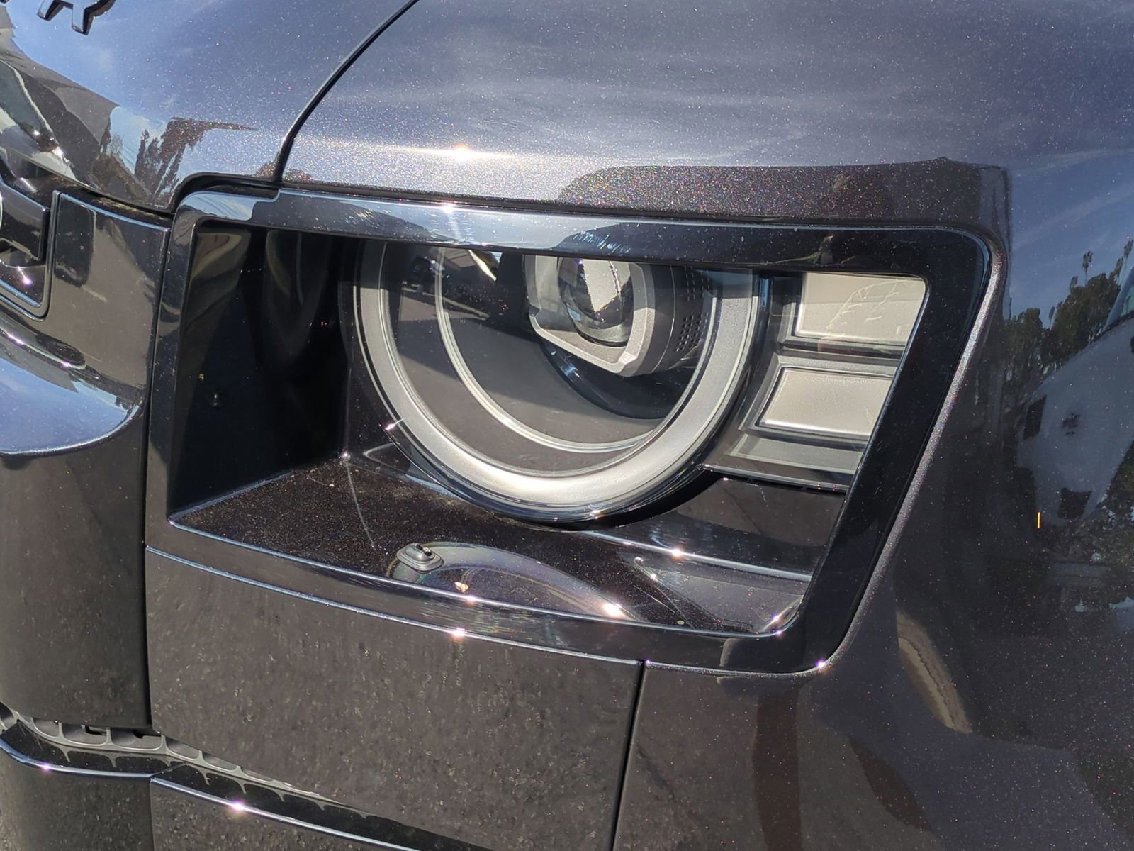 New 2026 Land Rover Defender 110 X-Dynamic SE image 10