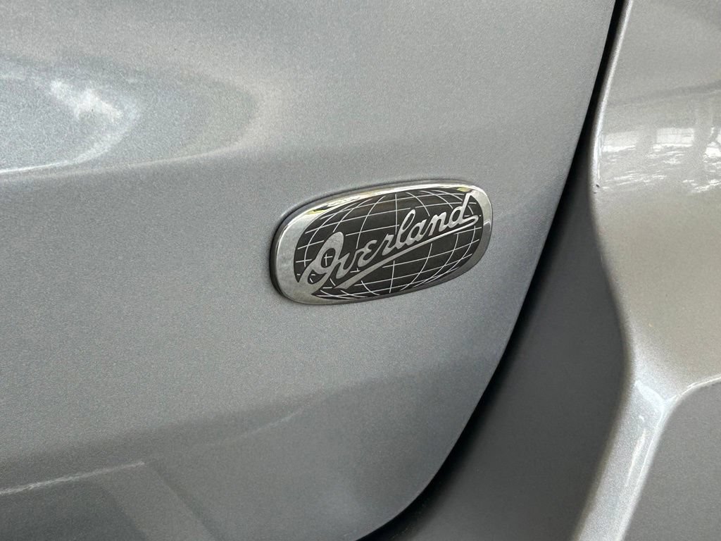 Used 2019 Jeep Grand Cherokee Overland RWD image 22