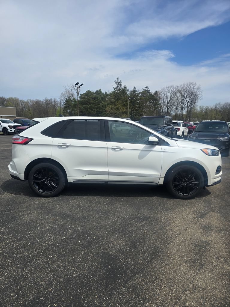 Certified 2023 Ford Edge ST-Line AWD/4WD image 6