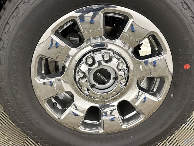 New 2026 Ford F250 Lariat w/ Chrome Package image 32