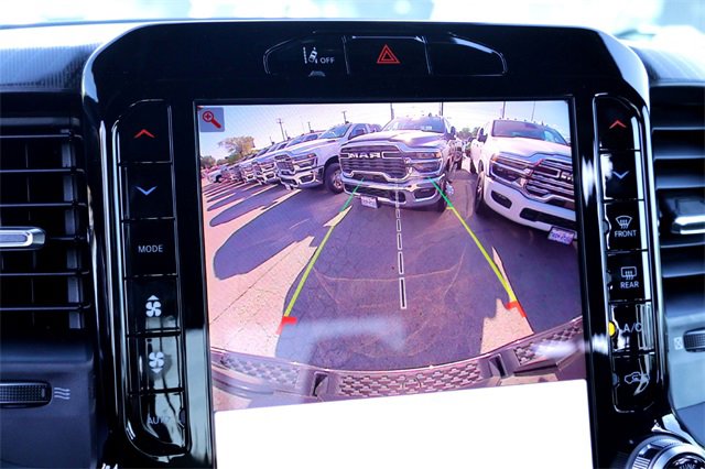 New 2026 RAM 1500 4x4 Crew Cab image 14