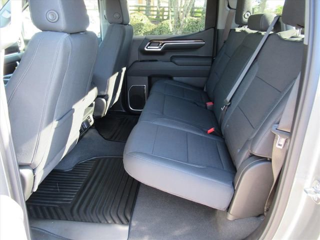 Used 2026 Chevrolet Silverado 1500 LT AWD/4WD image 31