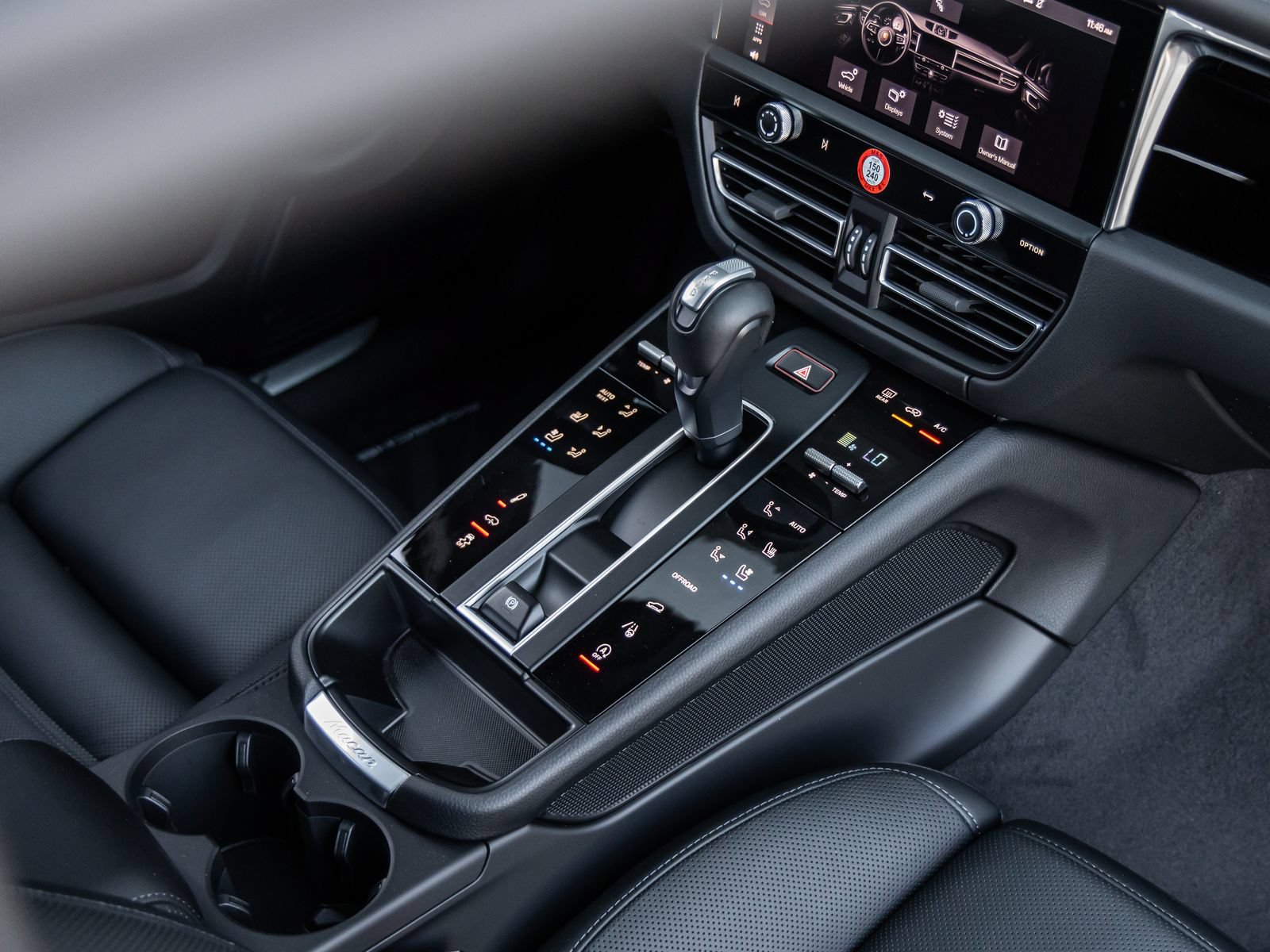 Certified 2026 Porsche Macan S AWD/4WD image 31