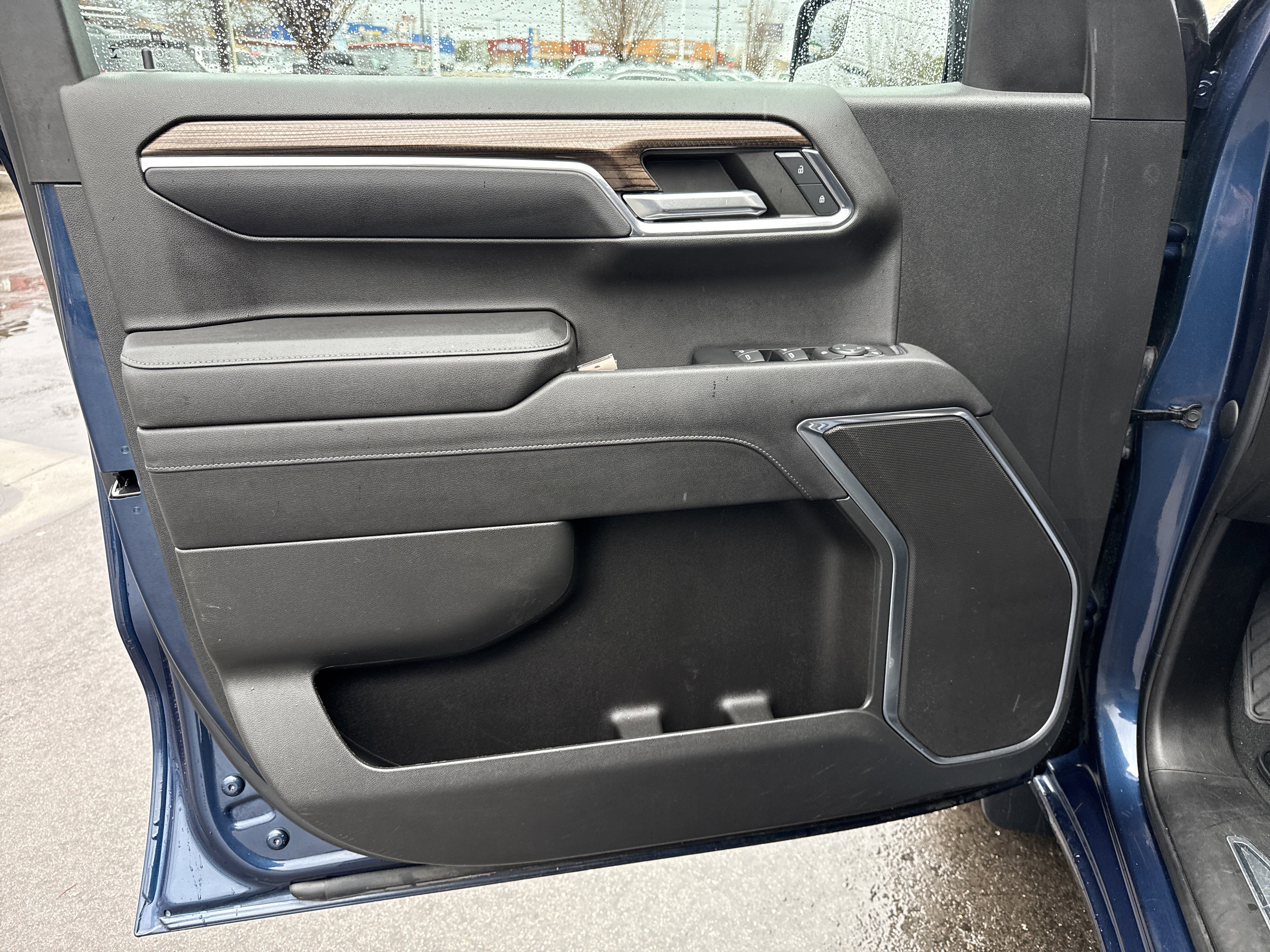 Used 2023 Chevrolet Silverado 1500 LT w/ Convenience Package II image 17