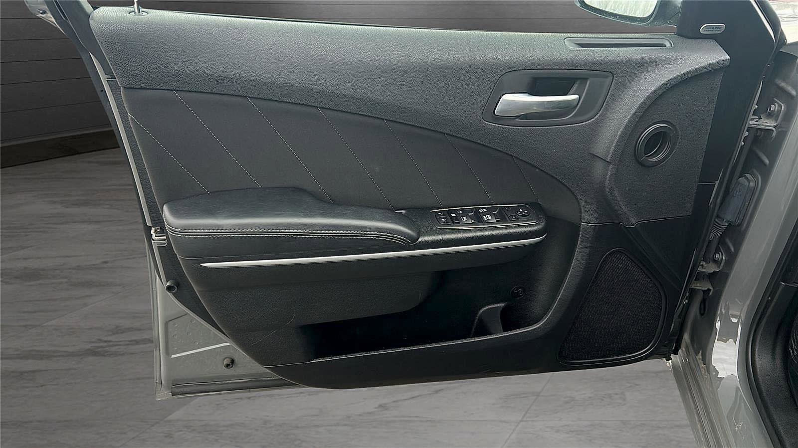 Used 2023 Dodge Charger SXT image 13