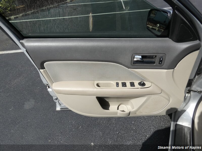 Used 2012 Ford Fusion SE FWD image 41