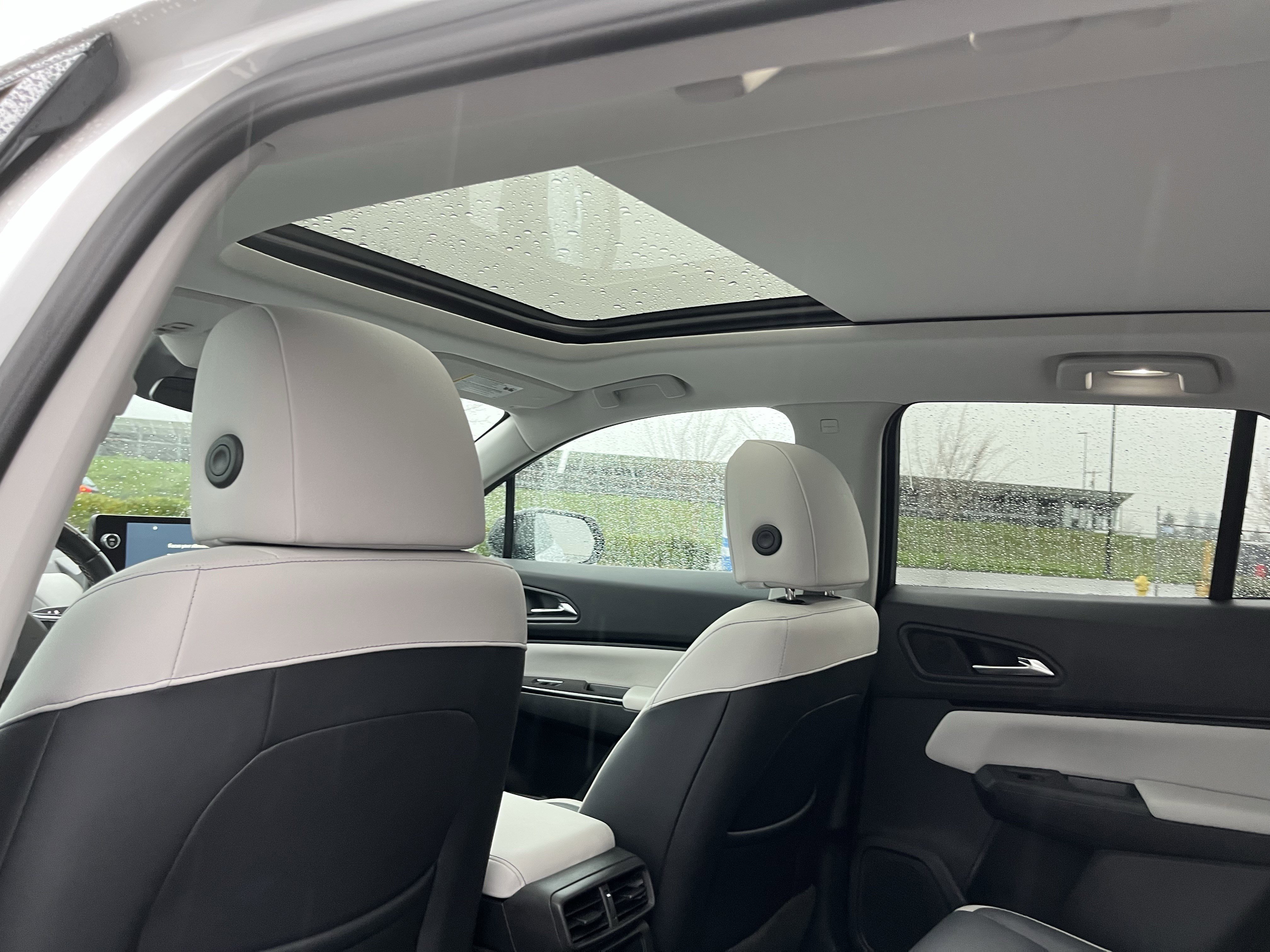 Certified 2024 Honda Prologue Touring image 15