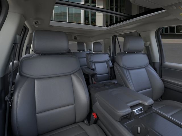 New 2026 Ford Expedition Active image 10