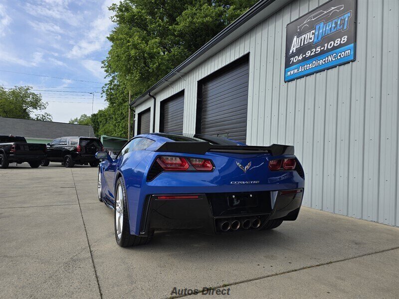 Used 2019 Chevrolet Corvette Stingray Coupe w/ 1LT RWD image 7