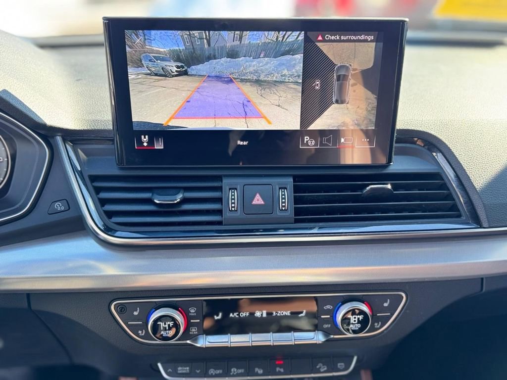 Used 2023 Audi Q5 2.0T Prestige w/ Prestige Package image 13