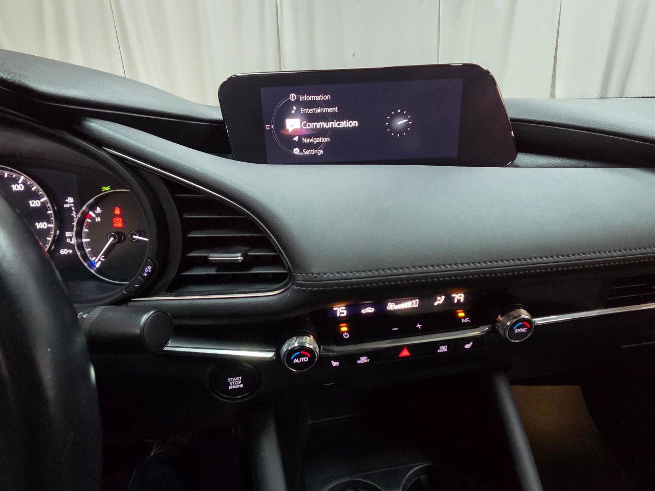 Used 2021 MAZDA MAZDA3 s FWD image 21