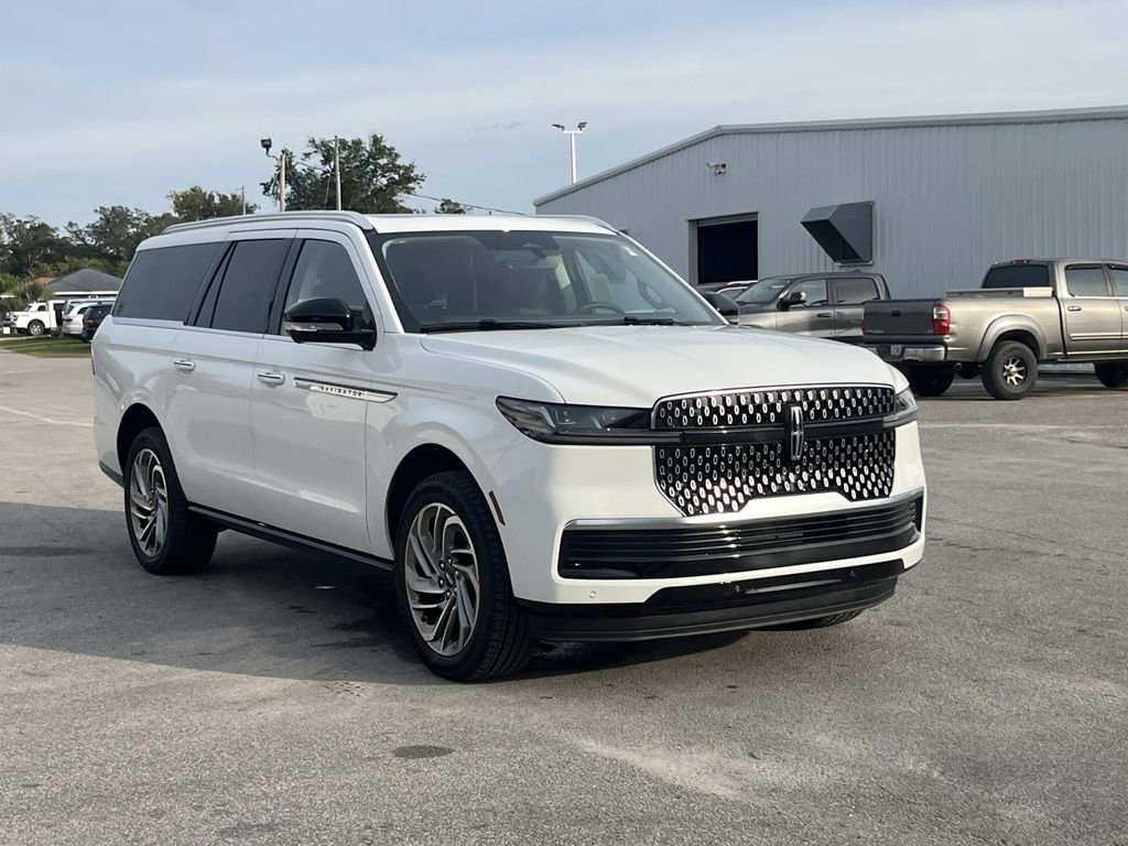New 2025 Lincoln Navigator L Reserve image 7