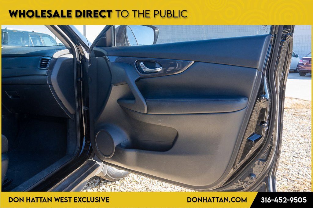 Used 2018 Nissan Rogue S image 21