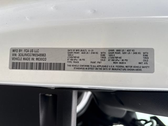 Used 2021 RAM ProMaster 2500 w/ Convenience Group FWD image 17