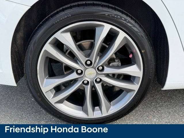 Used 2022 Chevrolet Malibu LT FWD image 10