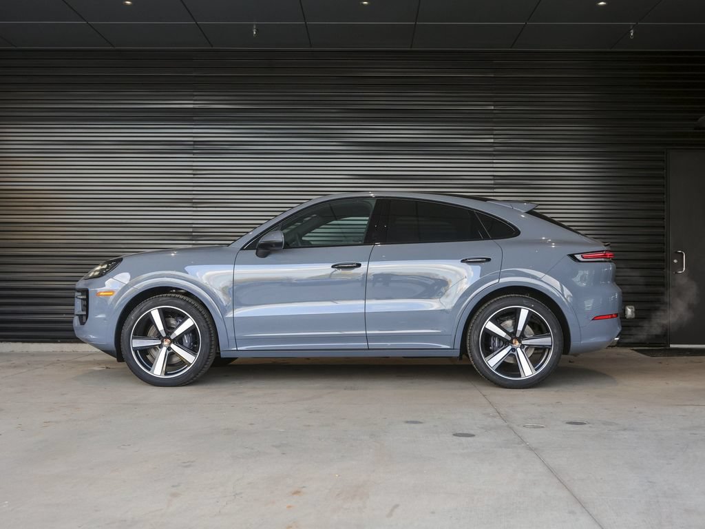 New 2026 Porsche Cayenne Coupe AWD/4WD image 2