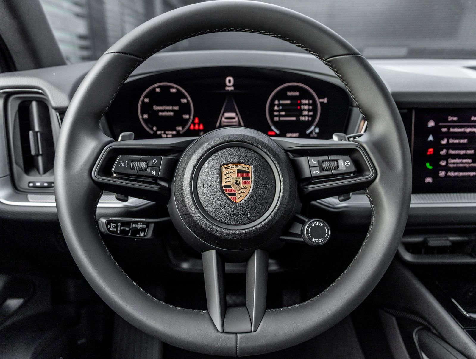 Certified 2025 Porsche Cayenne image 23