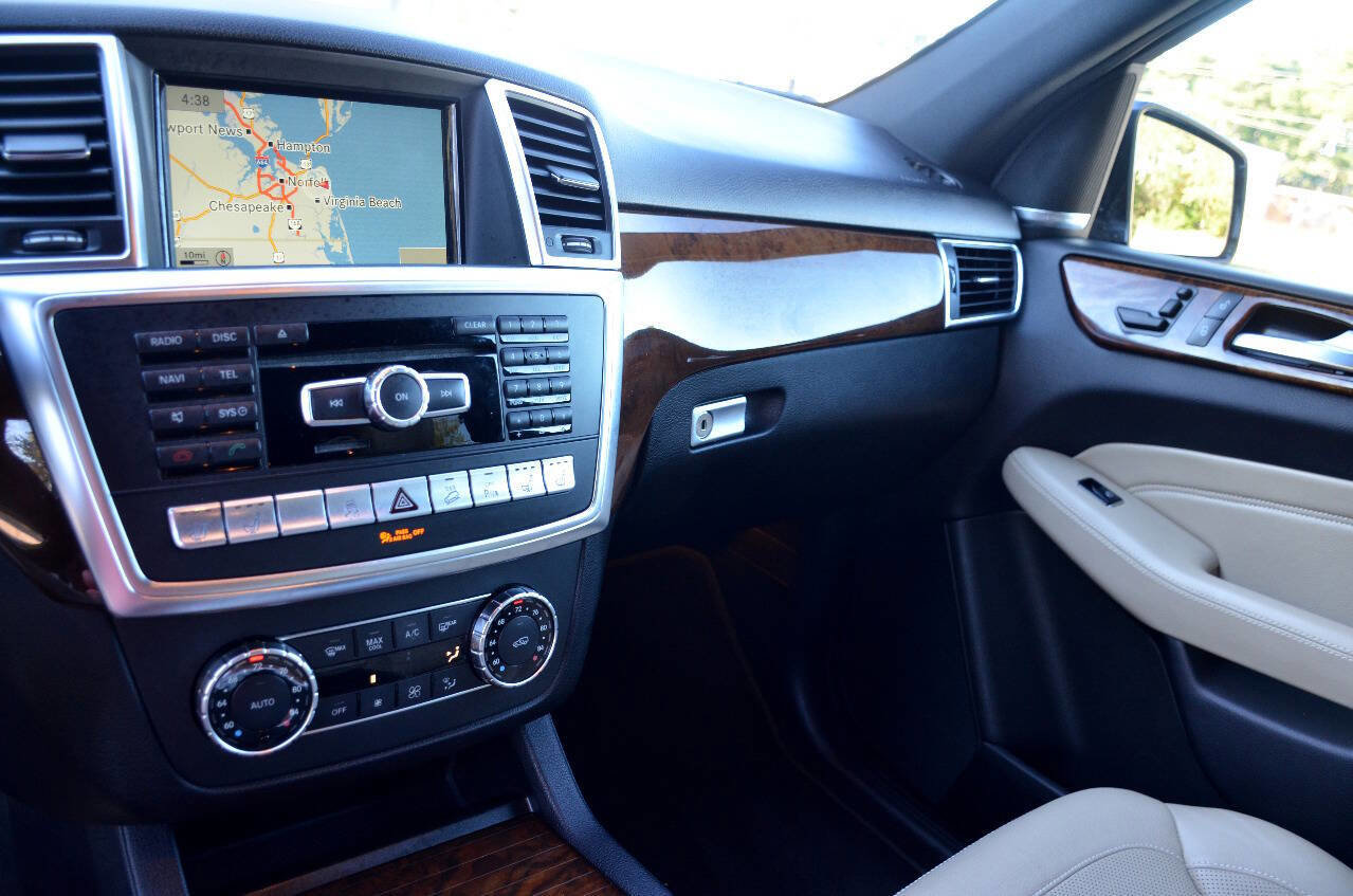 Used 2015 Mercedes-Benz ML 350 4MATIC image 26
