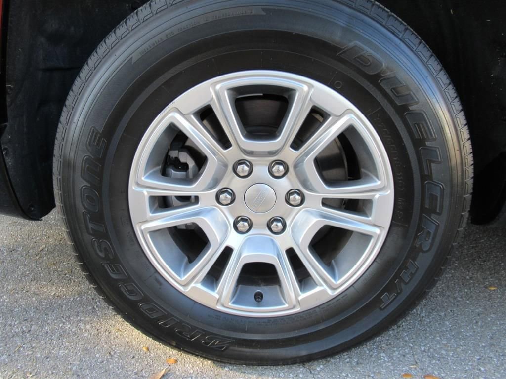 Used 2024 Jeep Wagoneer 4WD image 8