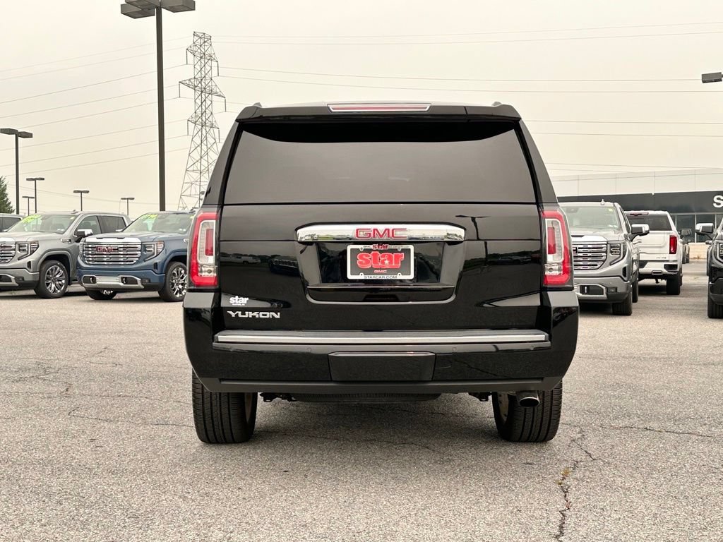 Certified 2019 GMC Yukon Denali w/ Denali Ultimate Package AWD/4WD image 11