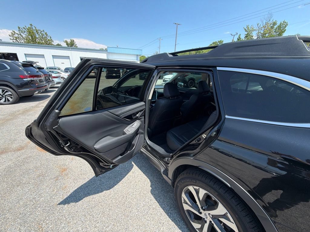 Used 2020 Subaru Outback Limited w/ Popular Package #2 AWD/4WD image 11