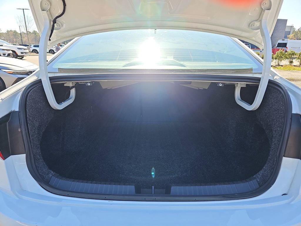 Used 2025 Volkswagen Jetta S image 15