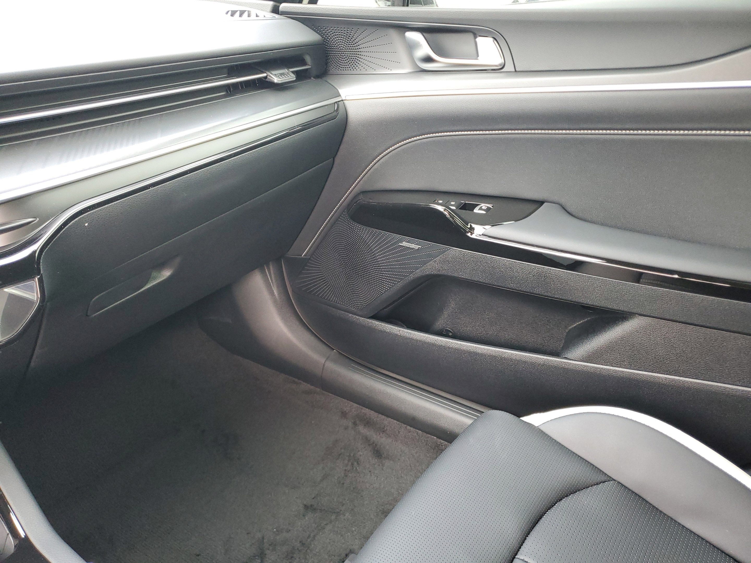 New 2026 Kia K5 GT-Line w/ GT-Line Premium Package FWD image 14