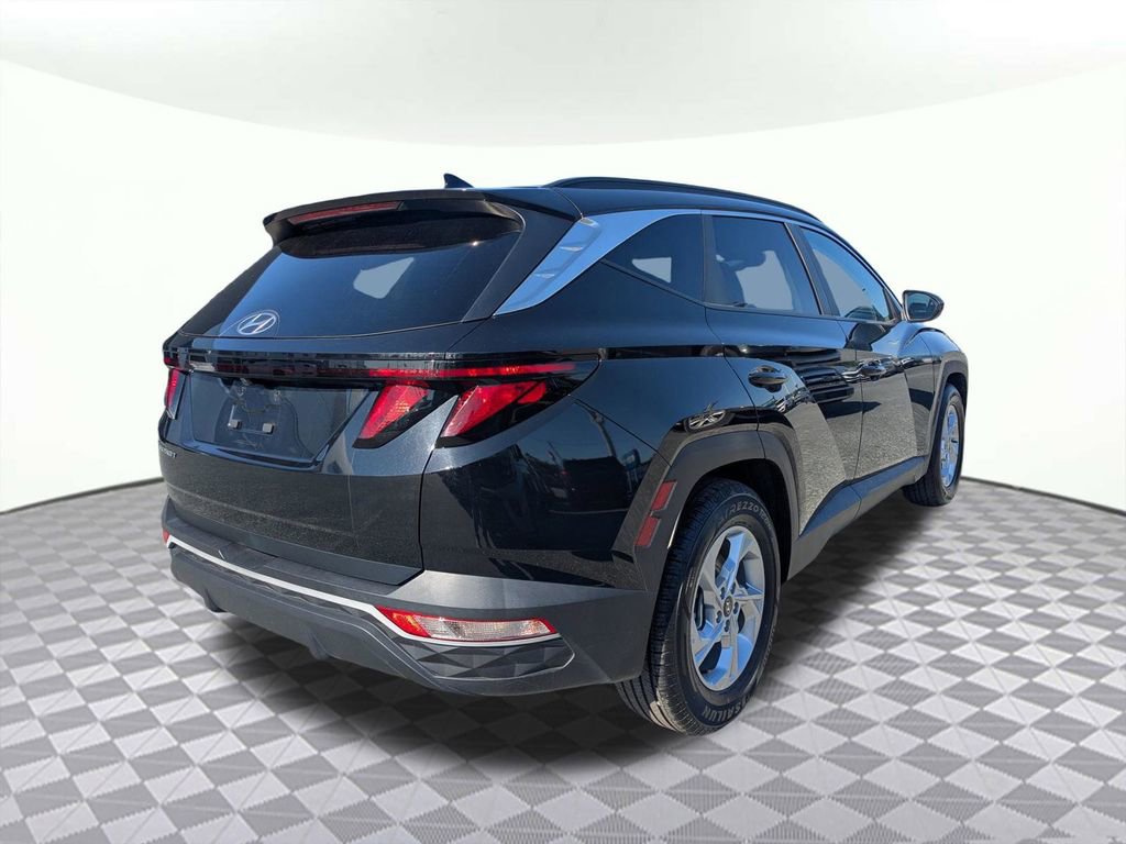 Used 2024 Hyundai Tucson SEL FWD image 3