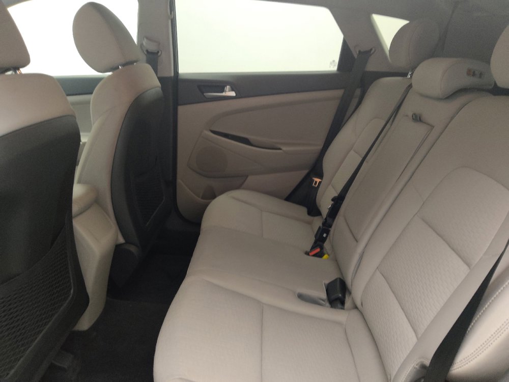Used 2021 Hyundai Tucson SE FWD image 18