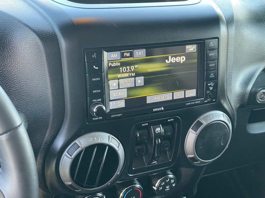 Used 2017 Jeep Wrangler Unlimited Sport AWD/4WD image 19