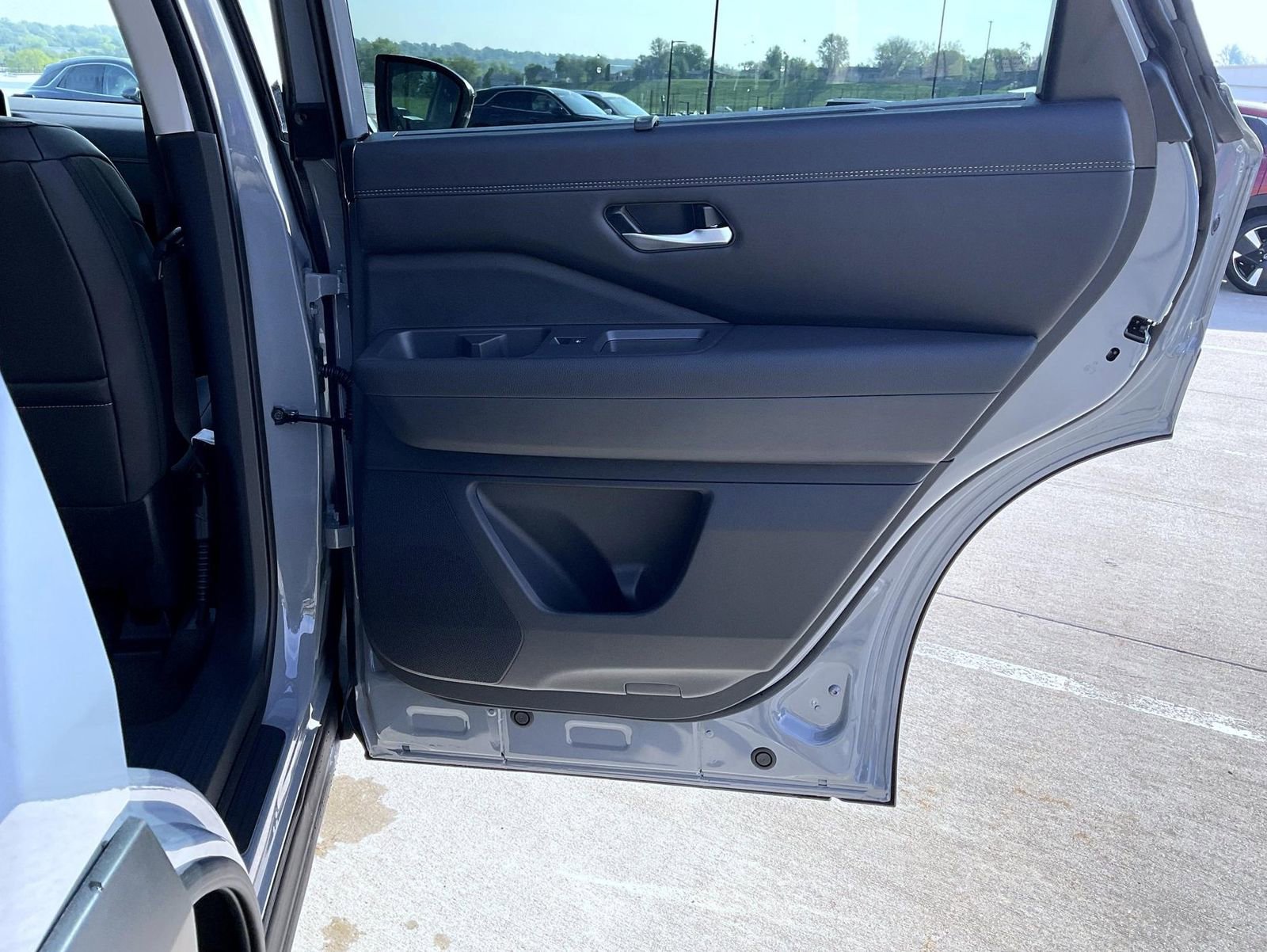 New 2026 Nissan Pathfinder Platinum w/ Cargo Package AWD/4WD image 23