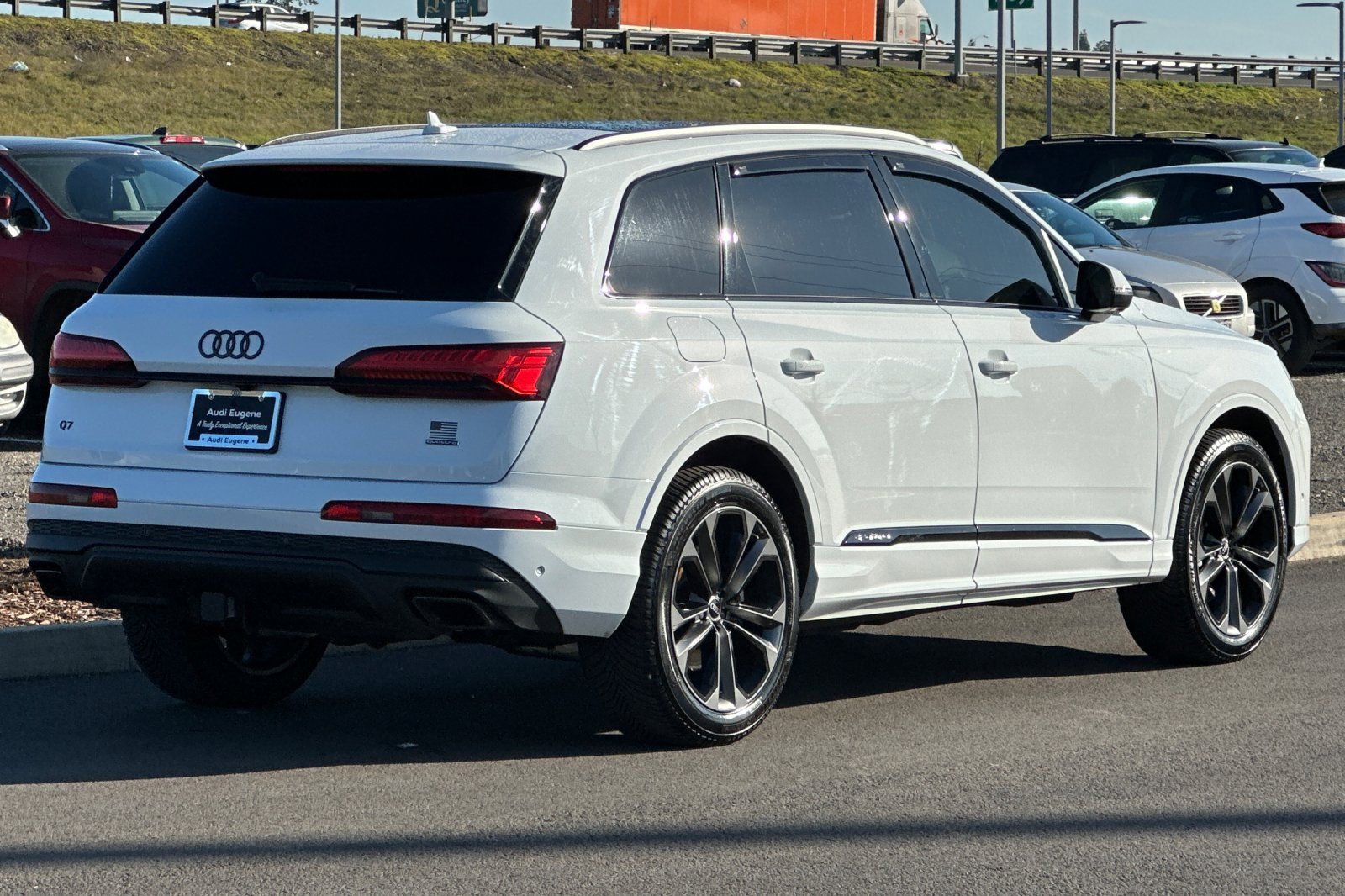 Used 2025 Audi Q7 3.0T Premium Plus image 3