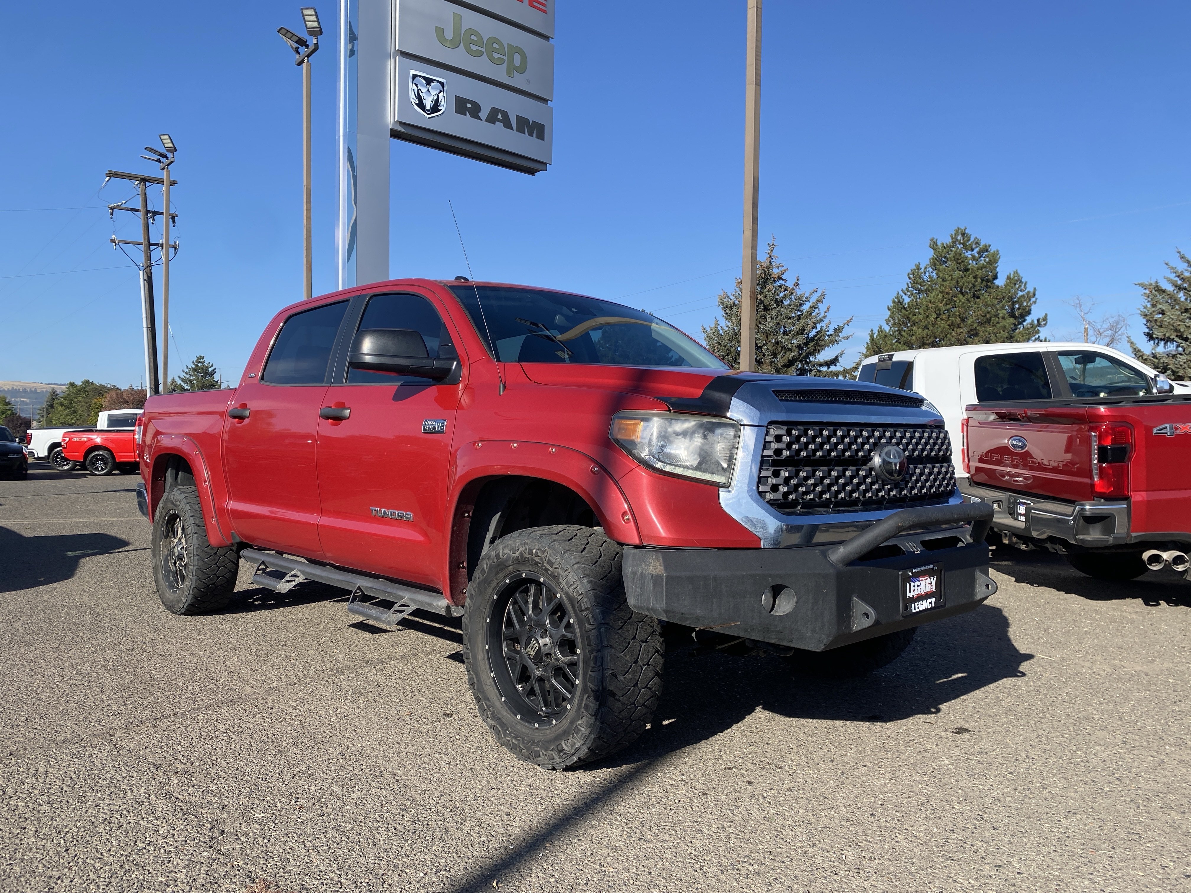 Used 2018 Toyota Tundra SR5 w/ SR5 Upgrade Package