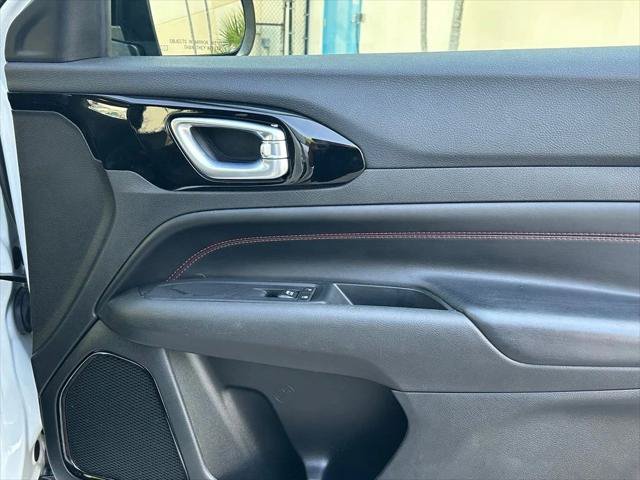 Certified 2023 Jeep Compass Trailhawk AWD/4WD image 31