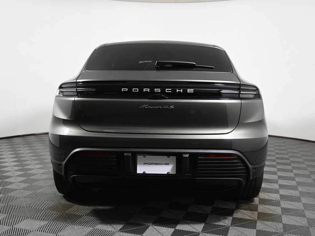Used 2025 Porsche Macan 4S Electric AWD/4WD image 6