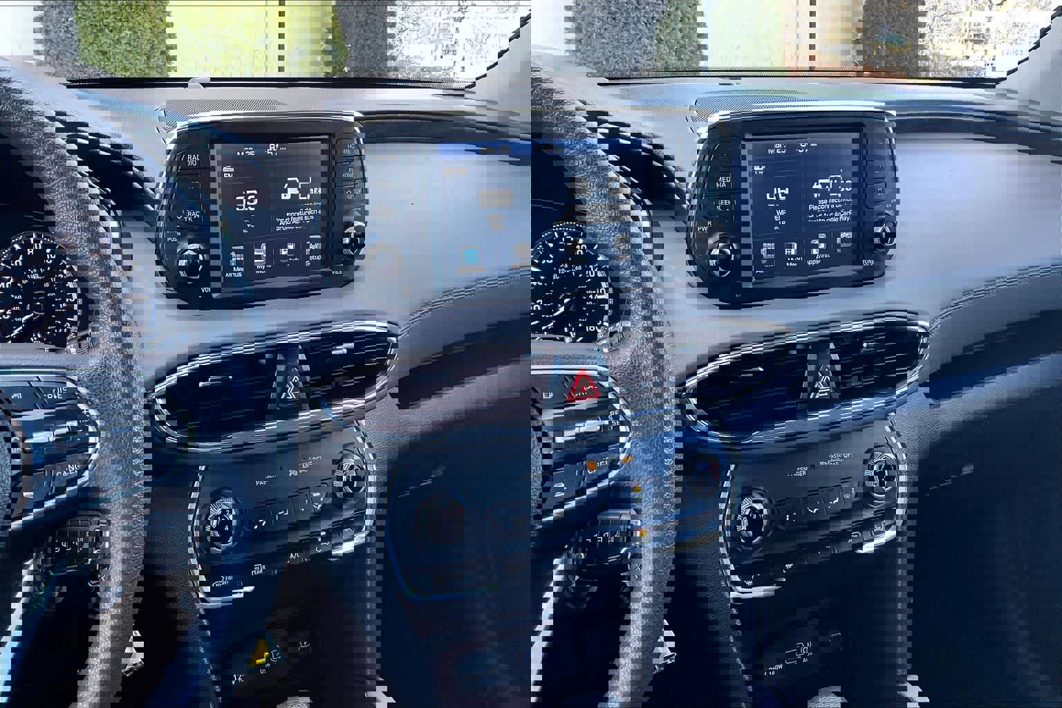 Used 2020 Hyundai Santa Fe SE w/ Cargo Package image 7