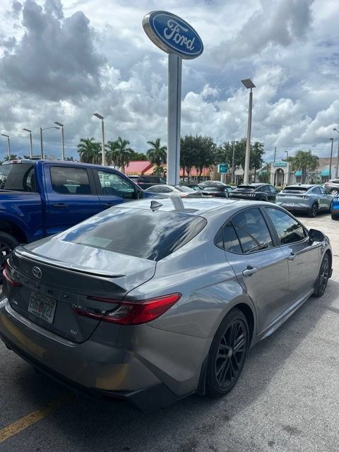 Used 2026 Toyota Camry SE FWD image 12