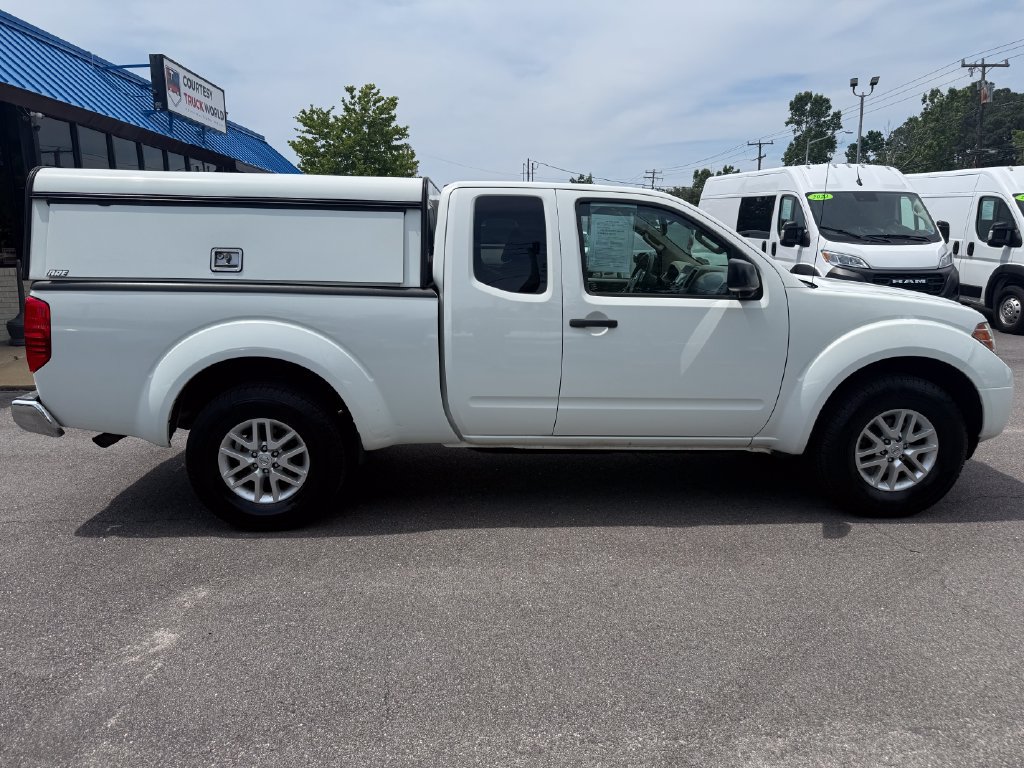 Used 2016 Nissan Frontier SV AWD/4WD image 13