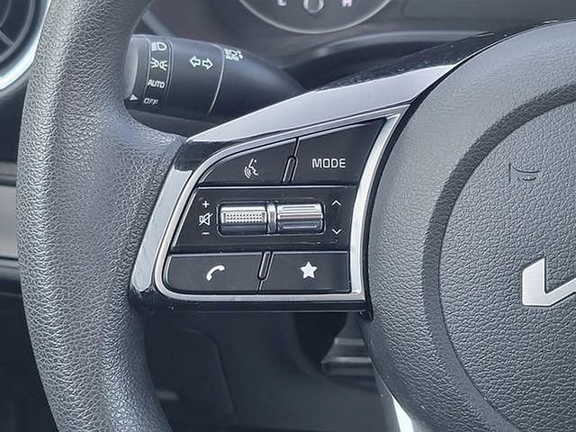 Used 2022 Kia Forte LXS image 31