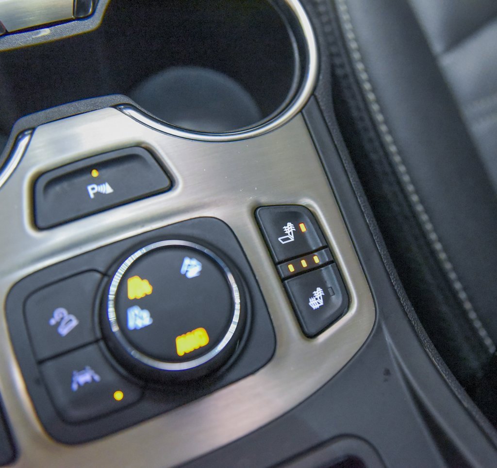 Used 2022 GMC Terrain Denali image 29