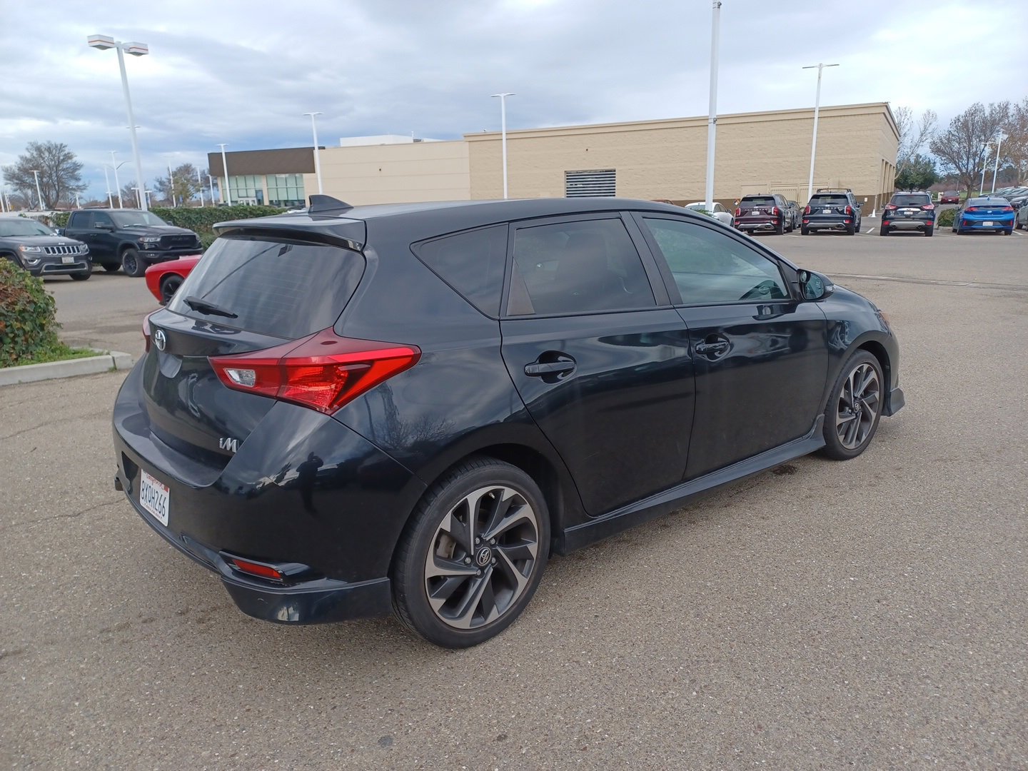 Used 2018 Toyota Corolla iM w/ All-Weather Mat Package image 4