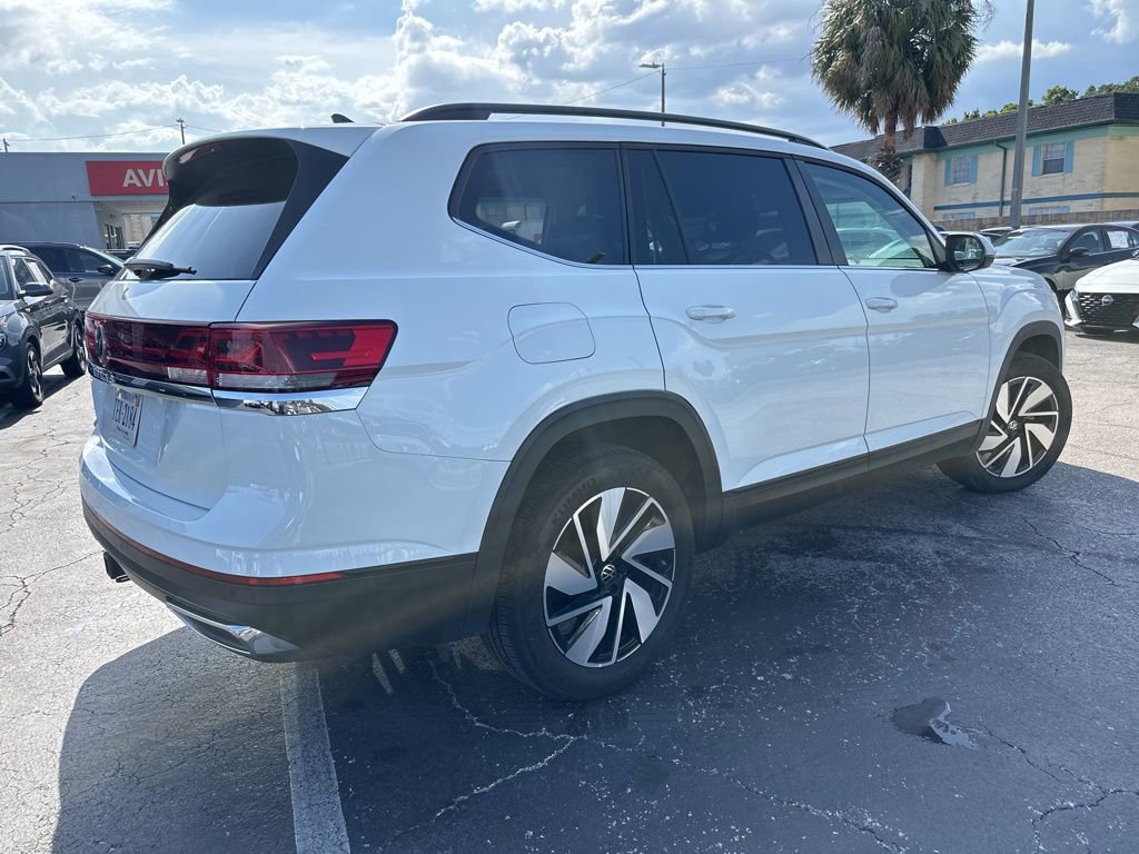 Used 2025 Volkswagen Atlas SE FWD image 4
