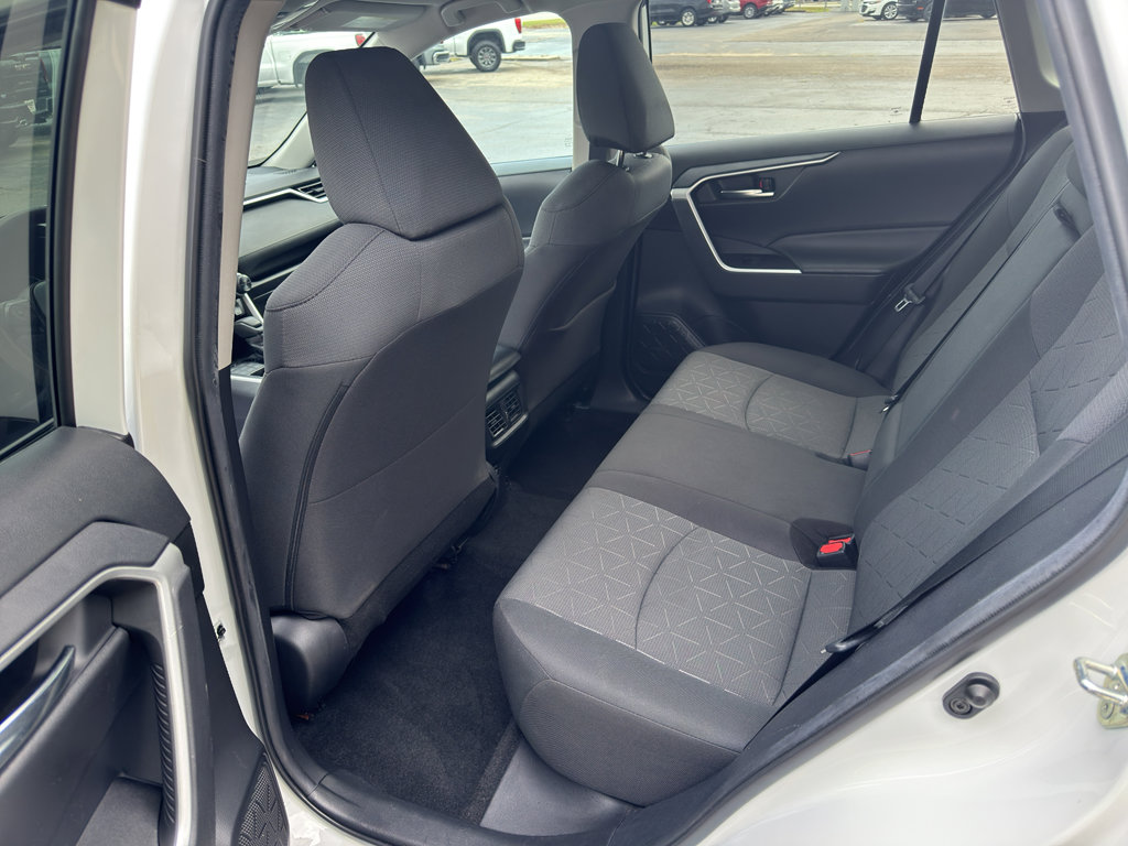 Used 2021 Toyota RAV4 XLE w/ Carpet Mat Package (TMS) image 10